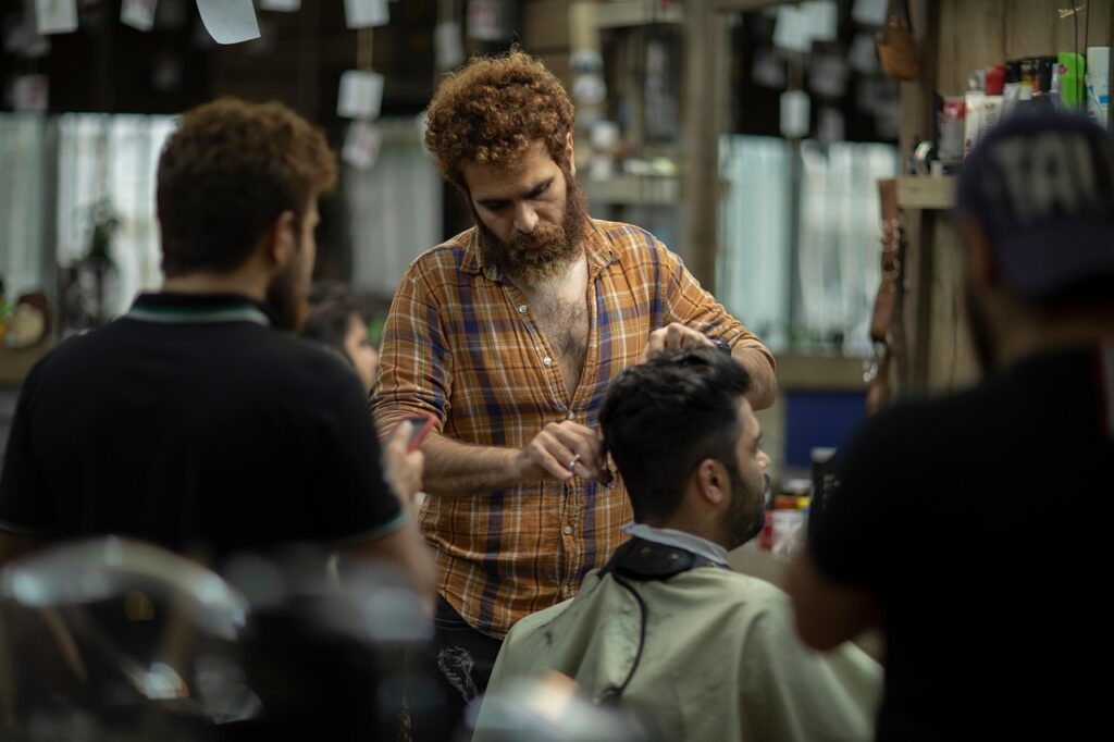 給料が少ない中で副業を活用して将来の生活を安定させる方法は？